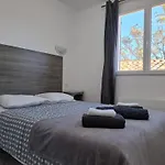 De Croix Hotel